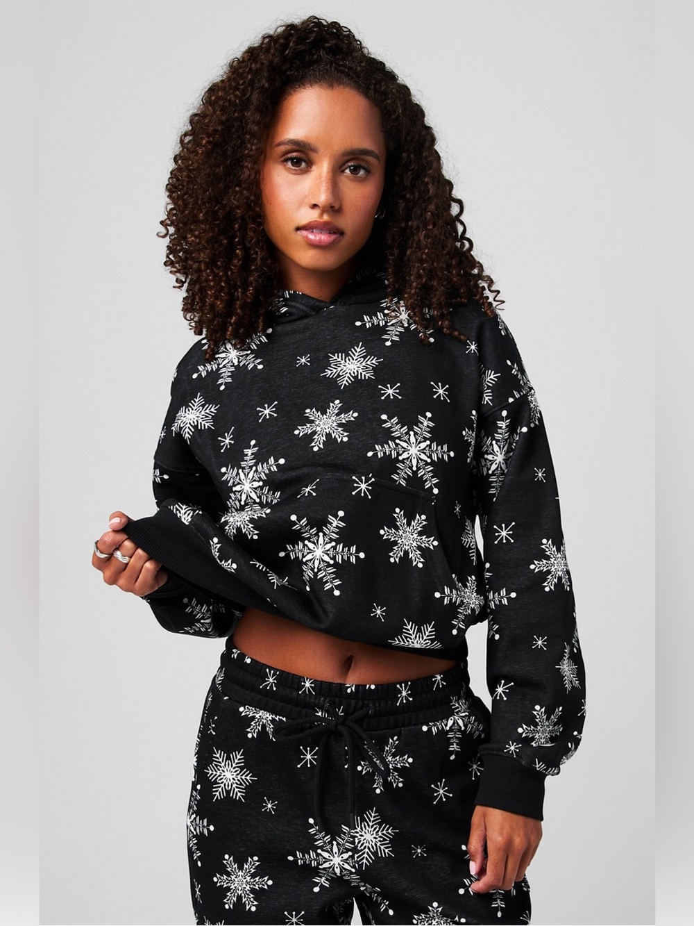 Fabletics || Women’s Cozy Fleece Hoodie (M) : “Winter Nights”
